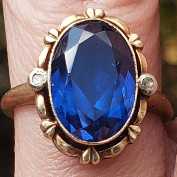 Antique Blue Spinel and Rose Cut Diamond Ring. - Picture 4 of 4